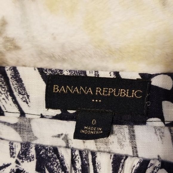 Never worn- NWOT Banana Republic Romper - Picture 2 of 4